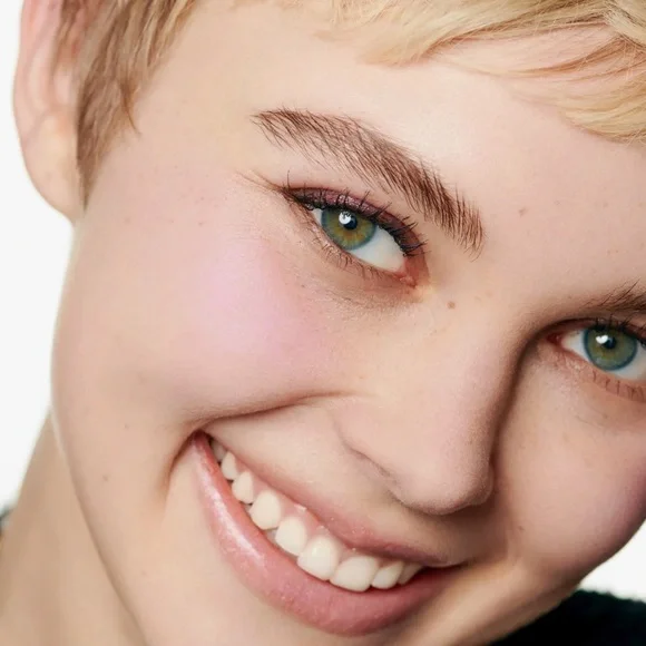 CHANEL LIMITED EDITION COCO DENIM ILLUMINATING HIGHLIGHTER POWDER - Picture 10 of 10